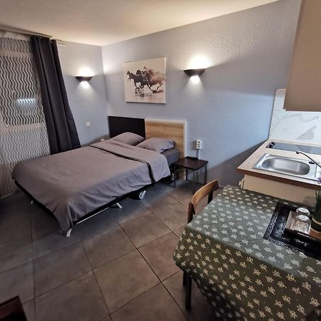 Appart Hotel La Defense กูร์เบอวัวร์ ภายนอก รูปภาพ