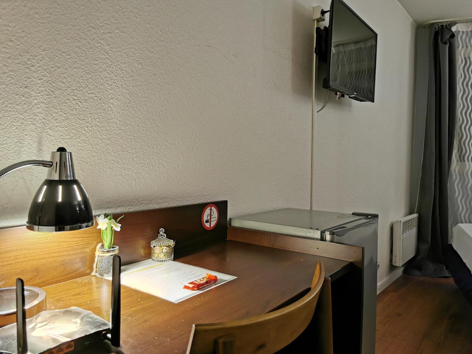 Appart Hotel La Defense กูร์เบอวัวร์ ภายนอก รูปภาพ
