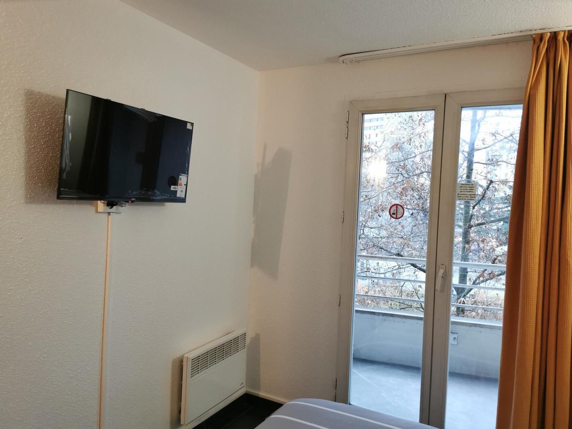 Appart Hotel La Defense กูร์เบอวัวร์ ภายนอก รูปภาพ