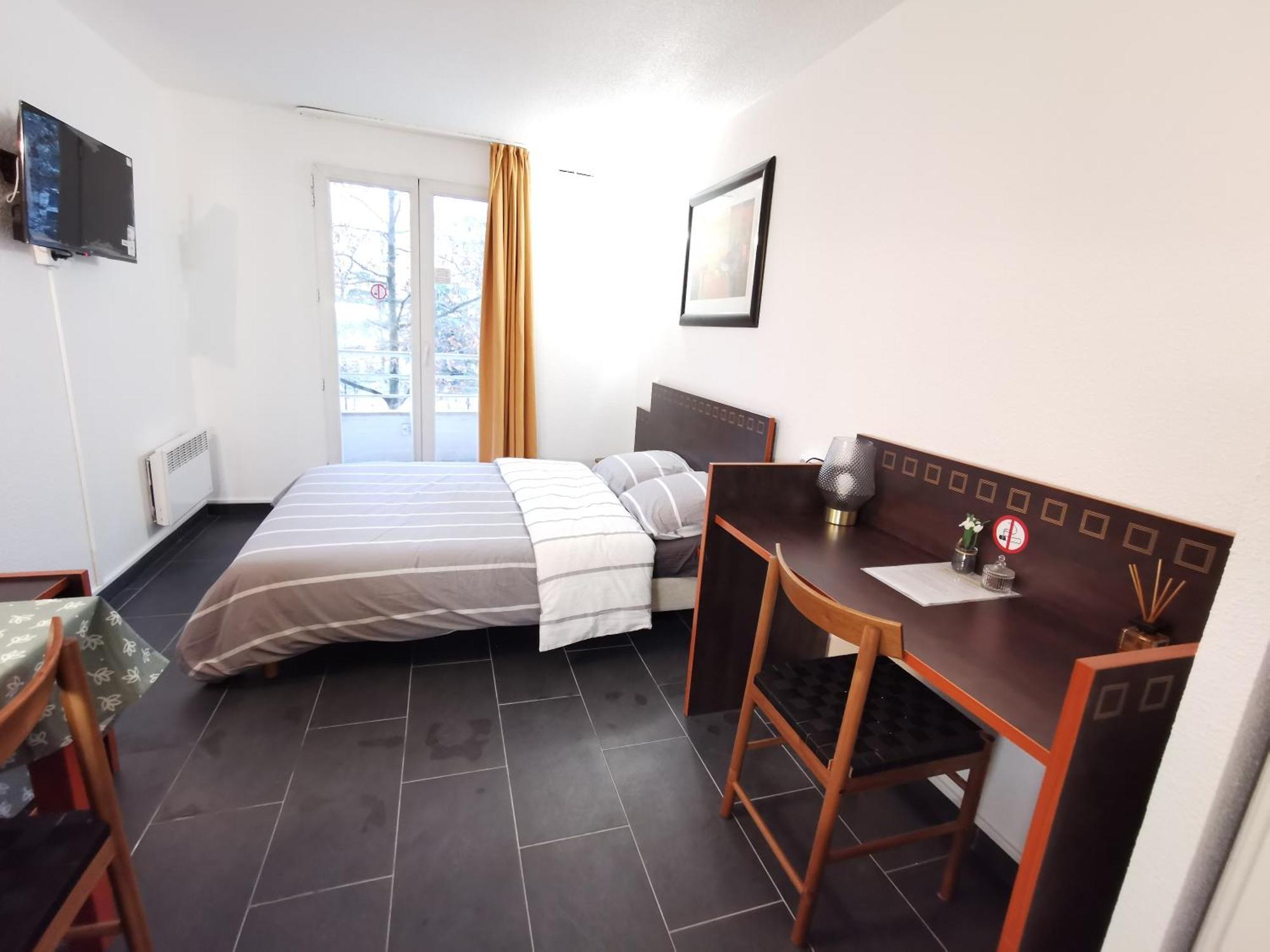 Appart Hotel La Defense กูร์เบอวัวร์ ภายนอก รูปภาพ